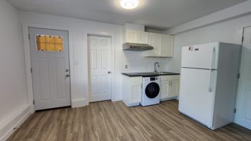 featured image of 10880 Roselea Crescent