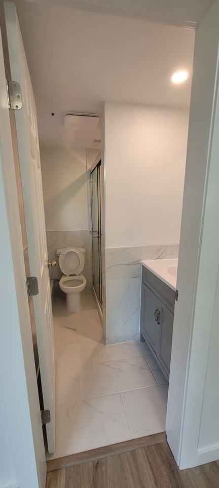 10880 Roselea Crescent - Photo 6 of 9