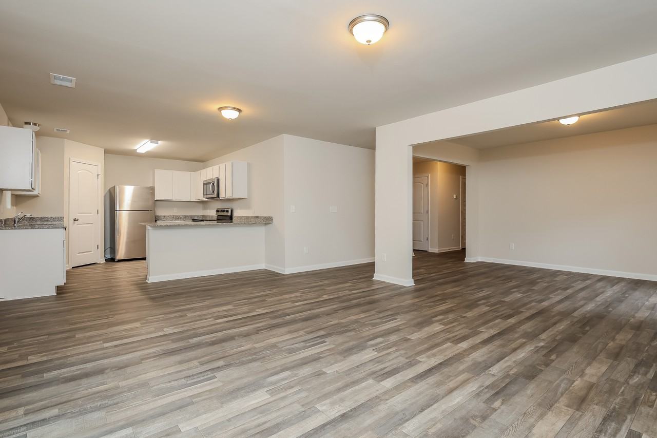 68 Sunrise Cir - Photo 2 of 14