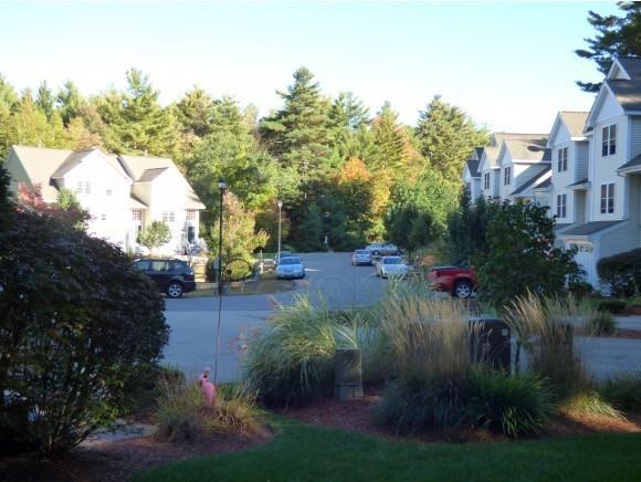 81 Barrington Ave - Photo 3 of 18