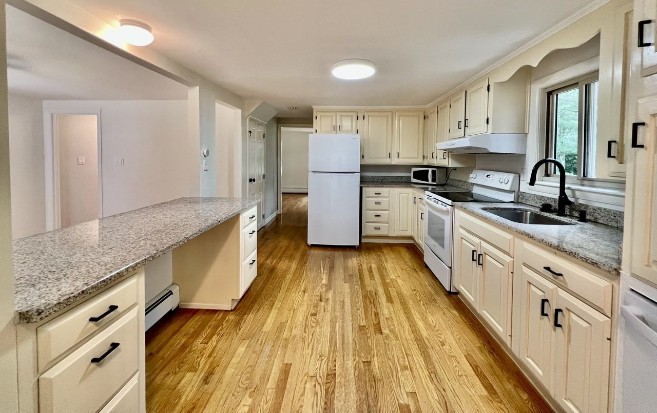 2 Hemlock Hill Rd #NA - Photo 2 of 30