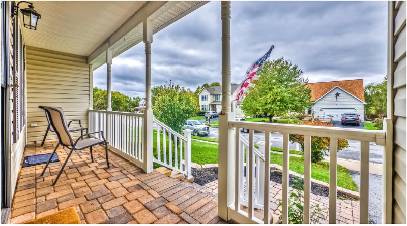 1013 Gullo Rd - Photo 2 of 27