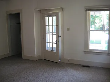 1043 N 31st St #1043 - Photo 3 of 13