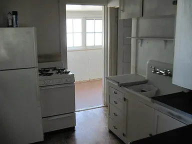 1043 N 31st St #1043 - Photo 7 of 13