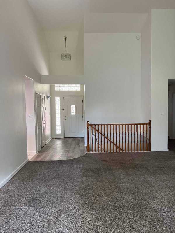 1913 S Lemay Ave - Photo 3 of 13