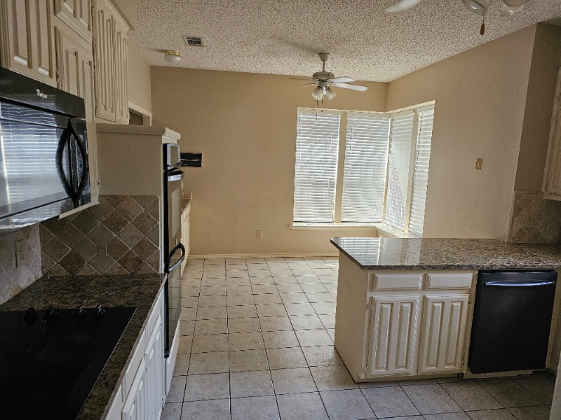 2712 Powderhorn Dr - Photo 5 of 16