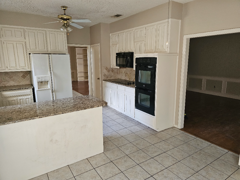 2712 Powderhorn Dr - Photo 7 of 16