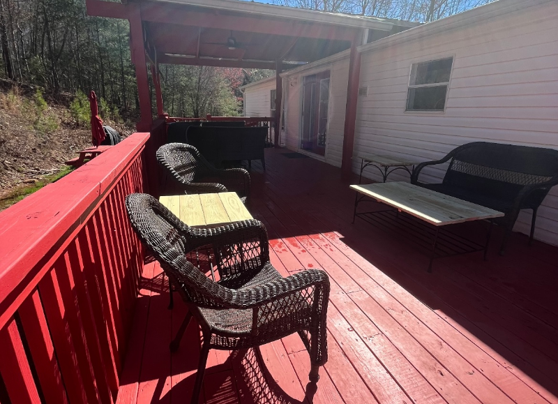 1441 Chestnut Gap Rd - Photo 3 of 35