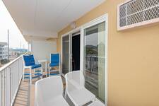 6 42nd St #303 - Photo 3 of 8