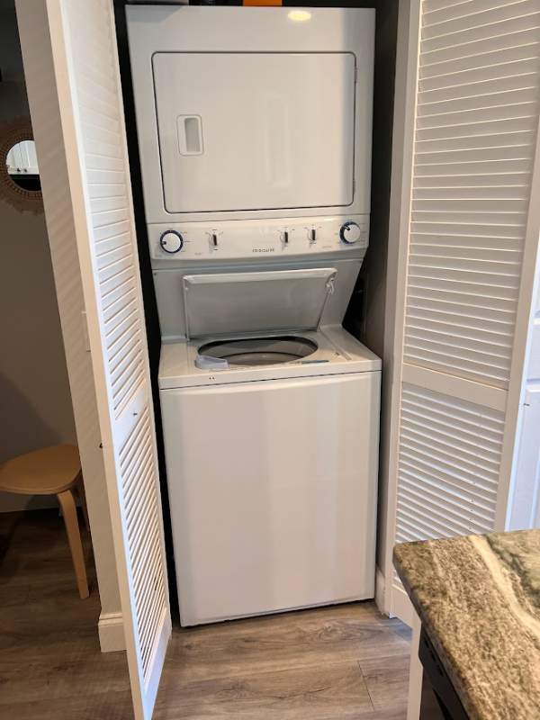 101 123rd St #372 - Photo 7 of 7