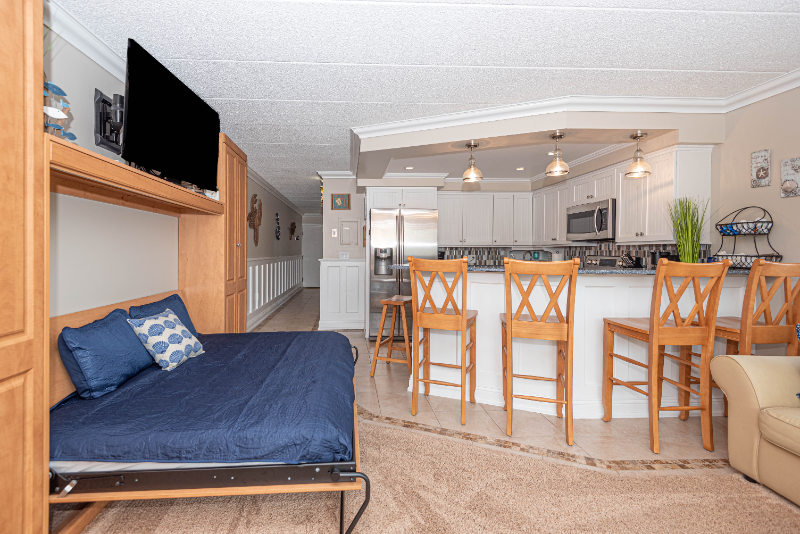 2 137th St #201 - Photo 2 of 11