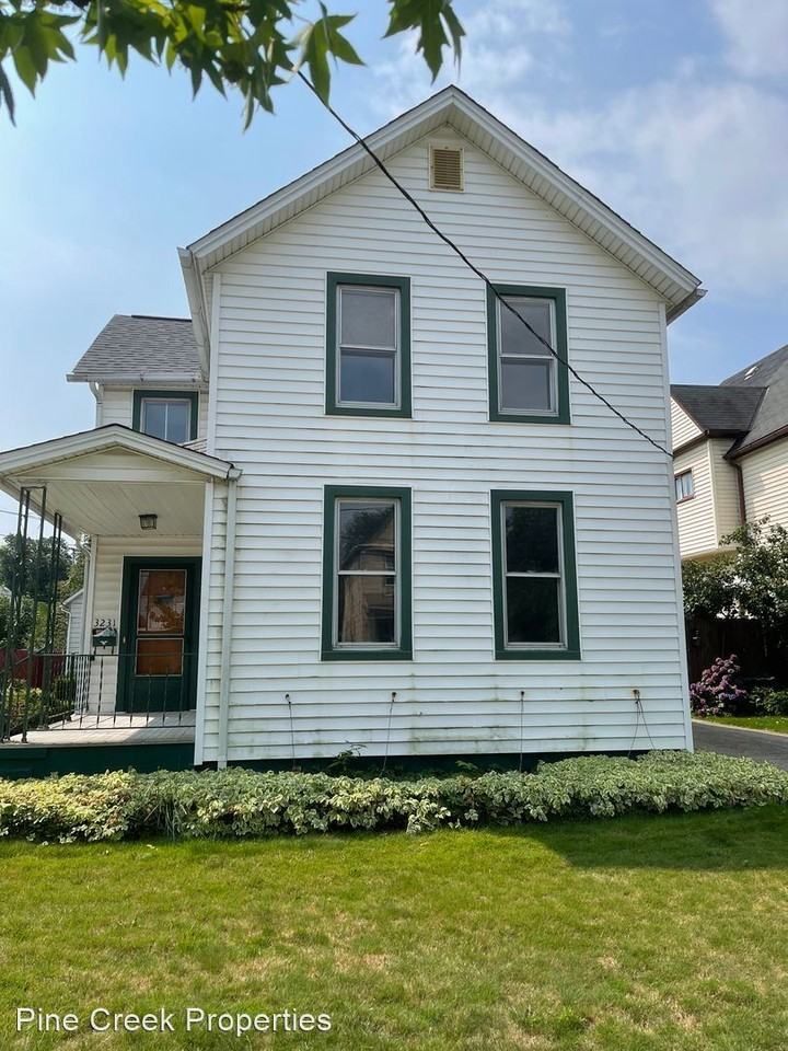 3231 Riverside Ave FRONT HOUSE Apartments in Brooklyn Centre