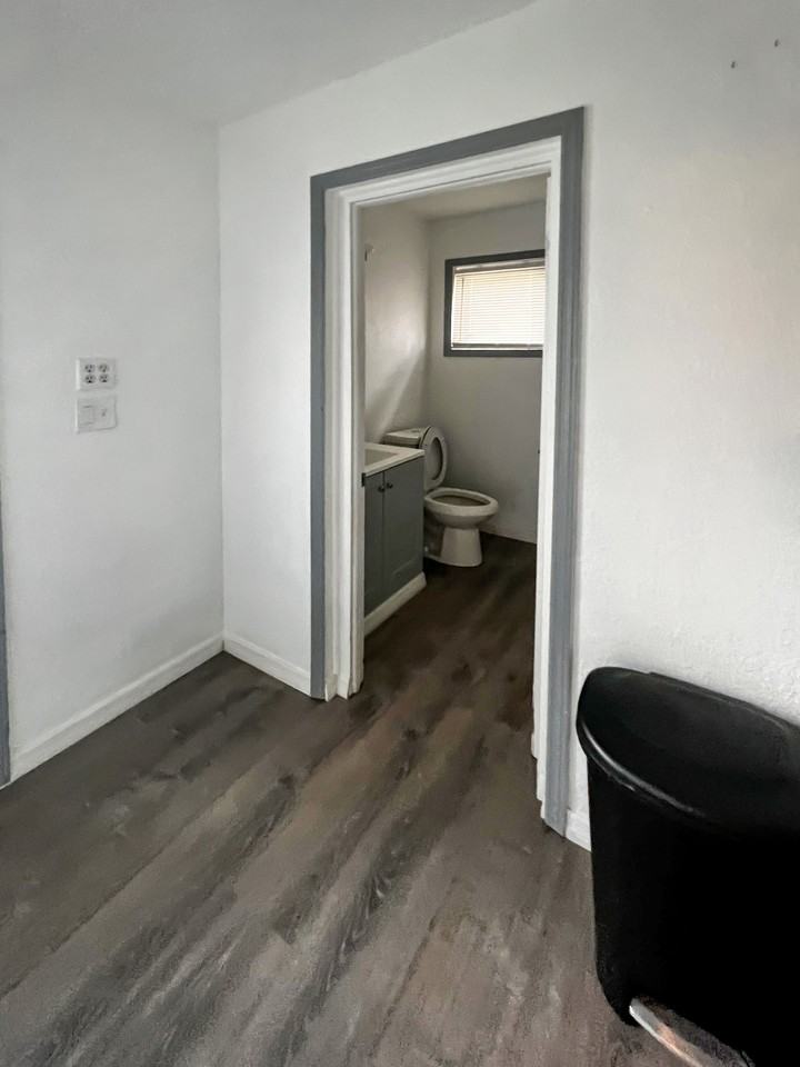 Napoleon St - Photo 2 of 5