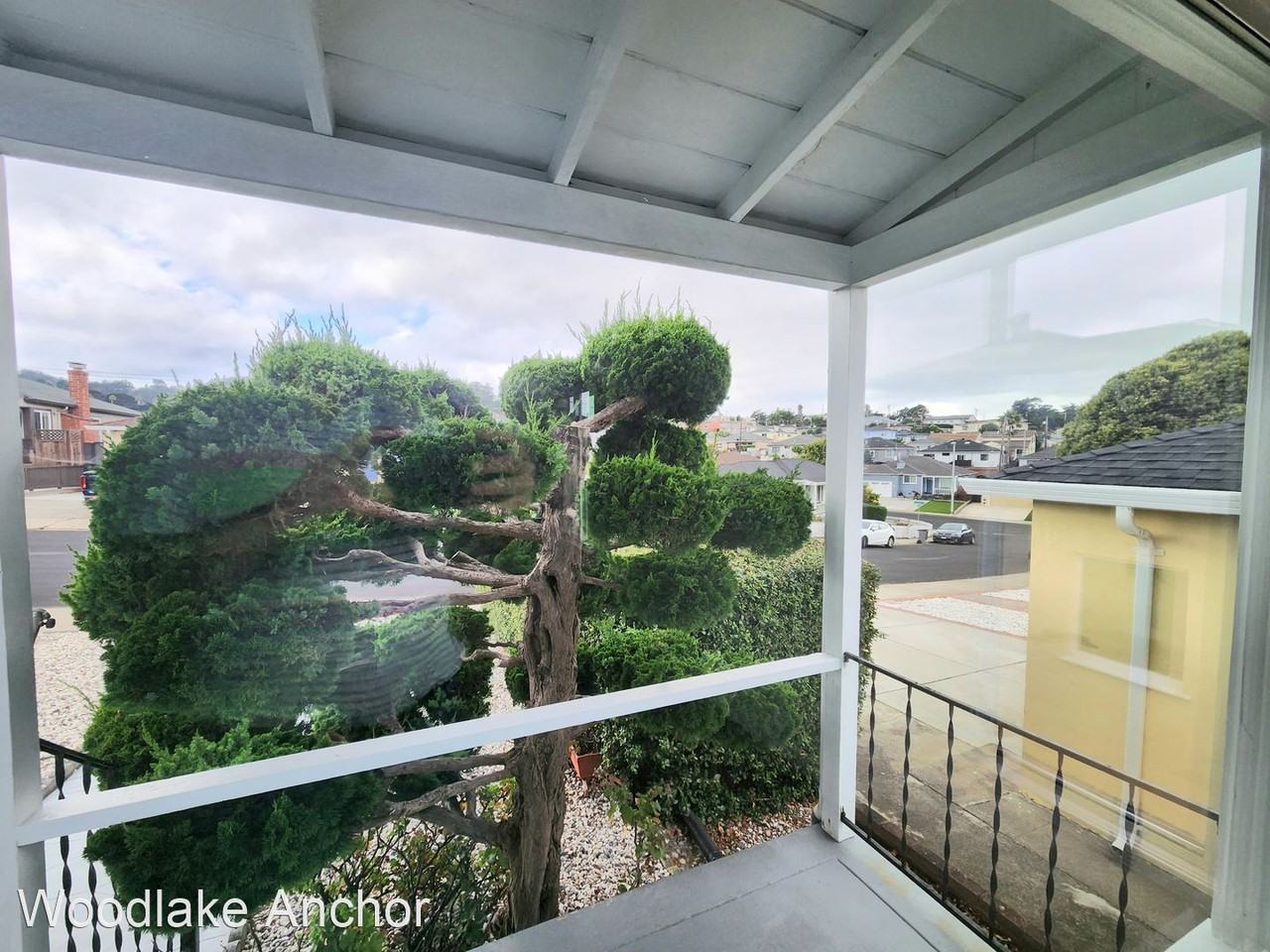 122 Sherwood Way - Photo 2 of 26