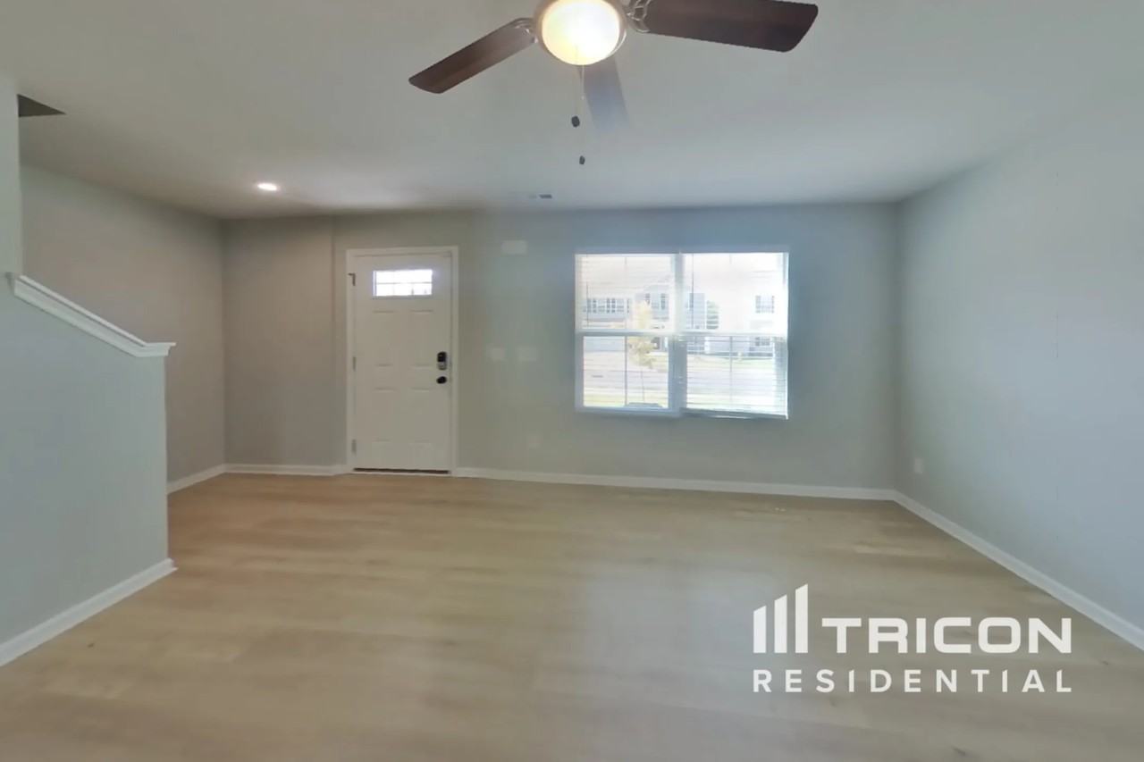 4114 S Downs Cir - Photo 2 of 16