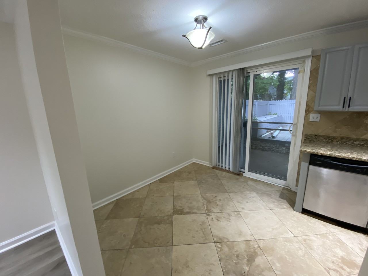 55 Oneonta Dr - Photo 6 of 33