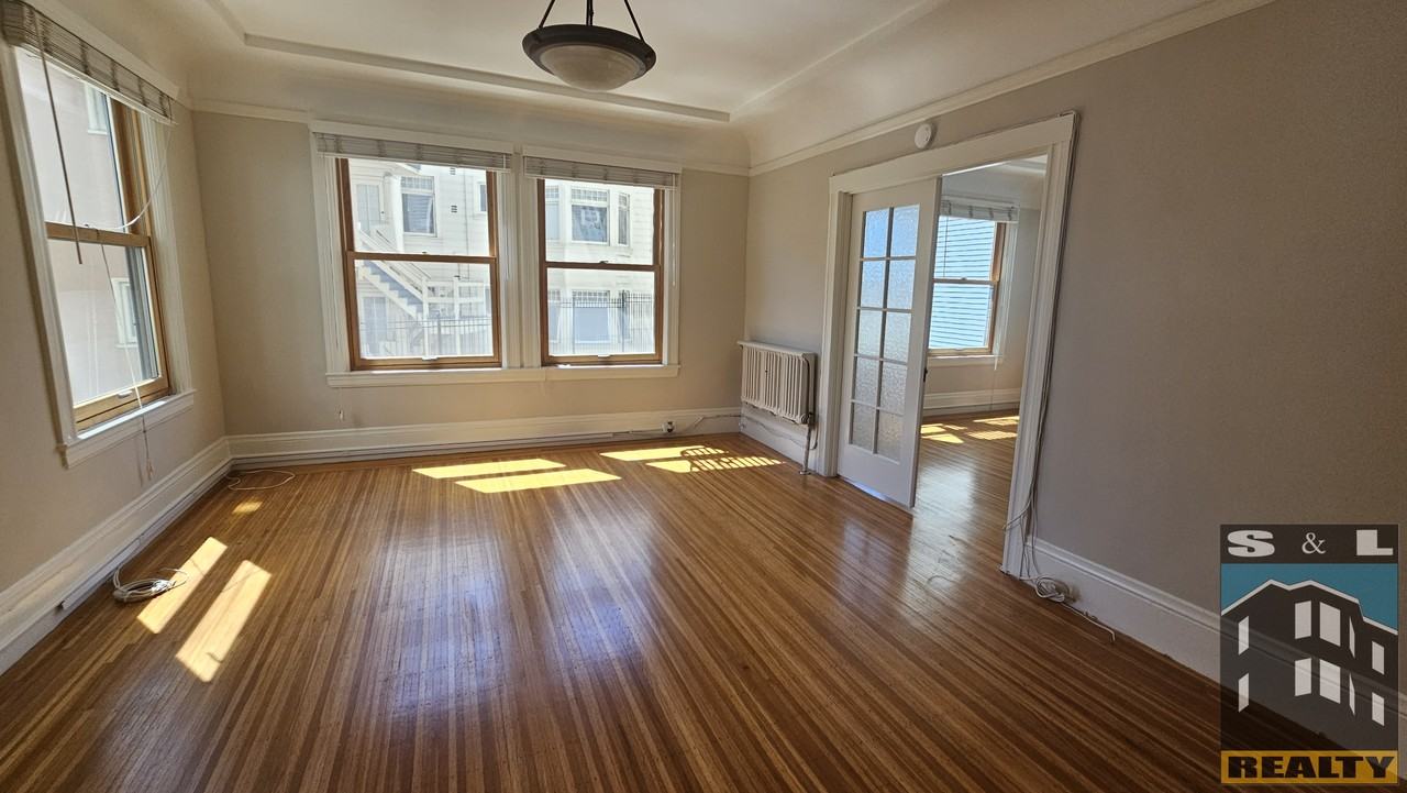 1400 Greenwich - Photo 3 of 11