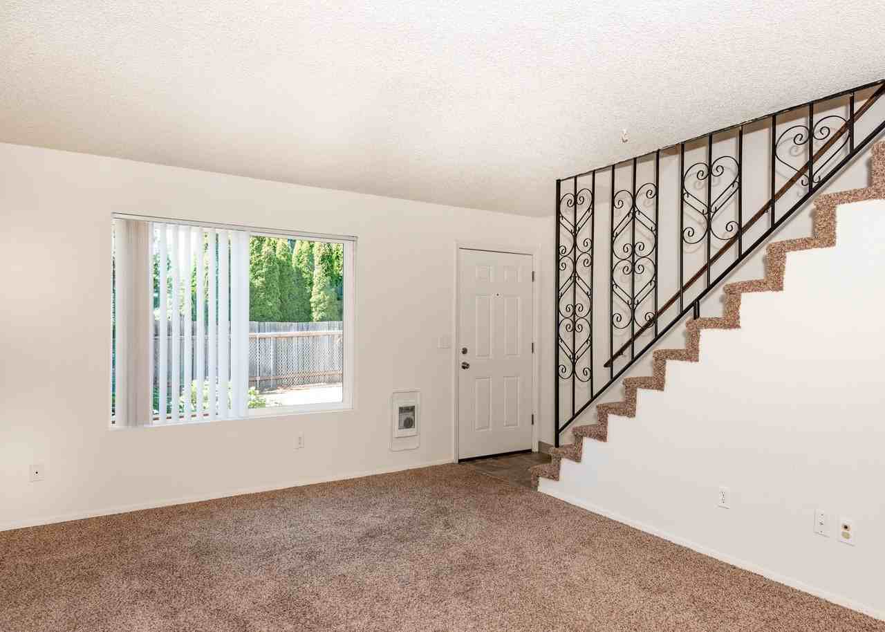 Clipper Ridge Apartments - Photo 3 of 24