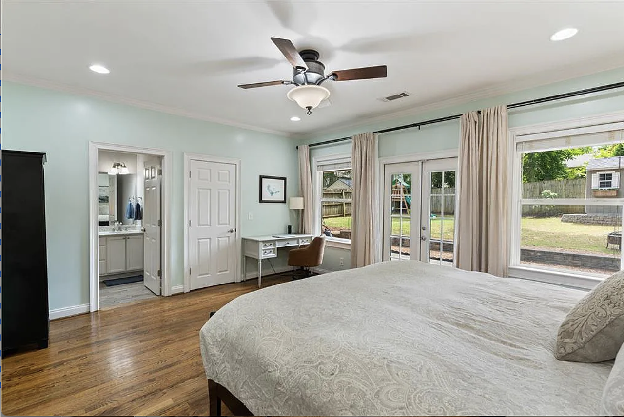 177 Whitefoord Avenue Northeast - Photo 2 of 10