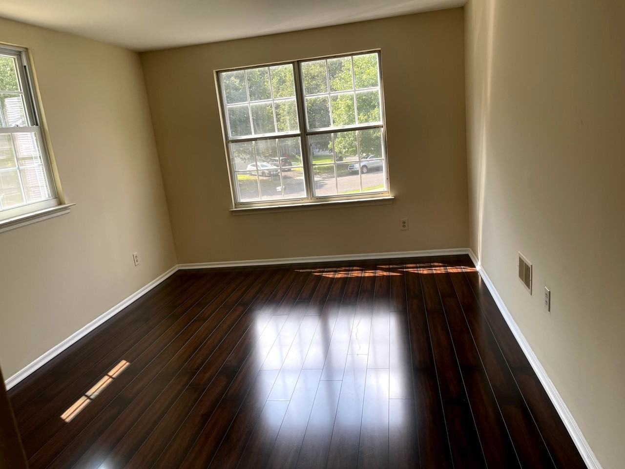 575 S Dove Rd #B - Photo 3 of 15