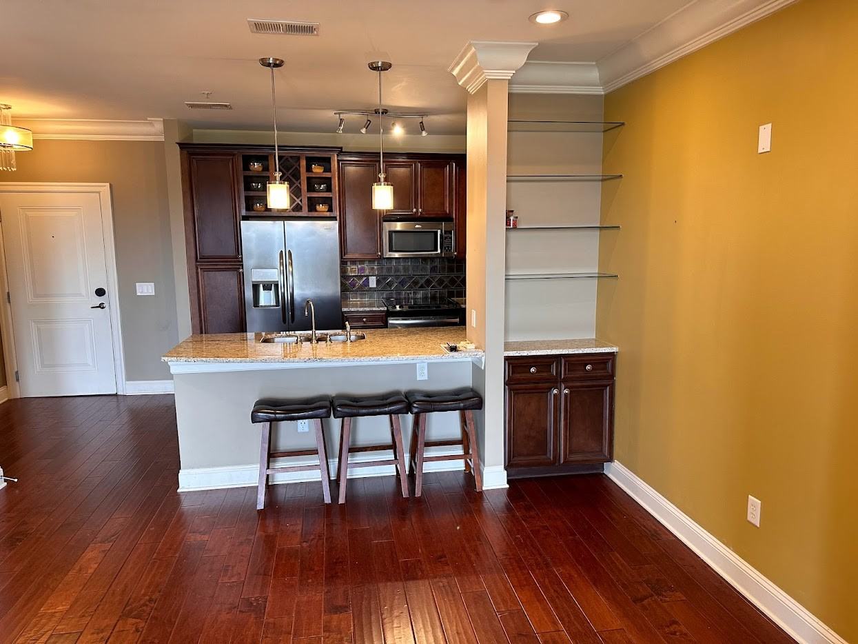 901 Abernathy Rd #NA - Photo 2 of 17