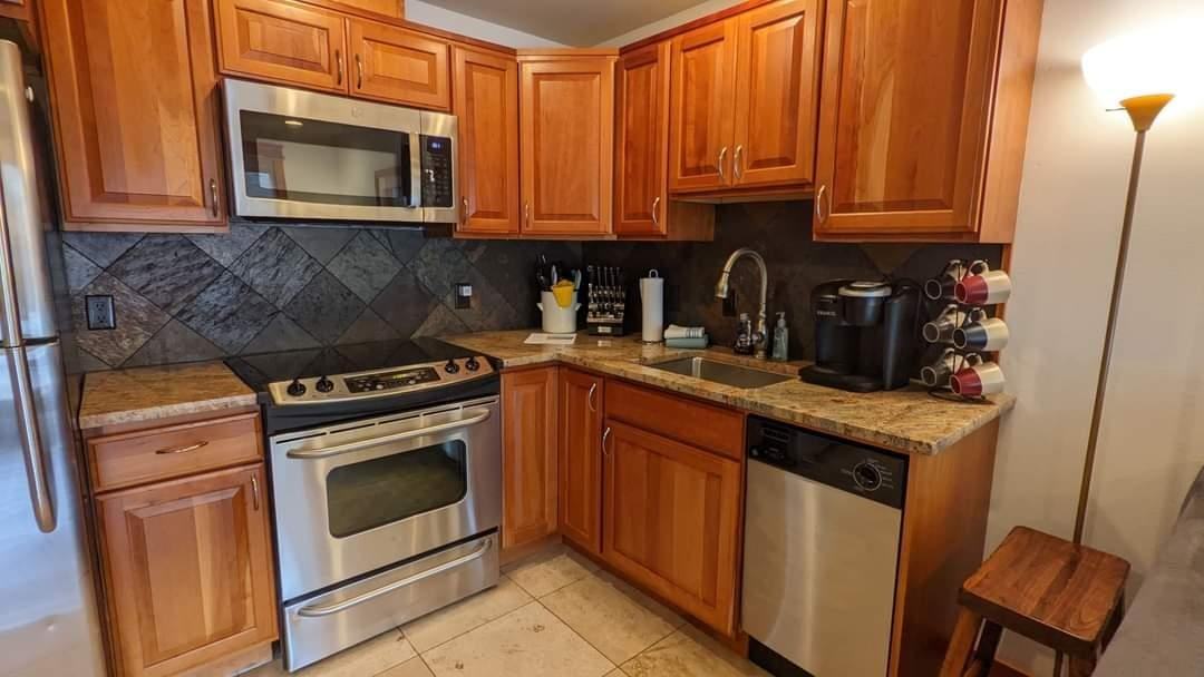 420 Park Rd #2 - Photo 2 of 5