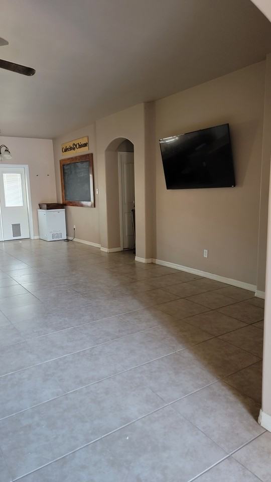 265 E 13th Pl #NA - Photo 3 of 10