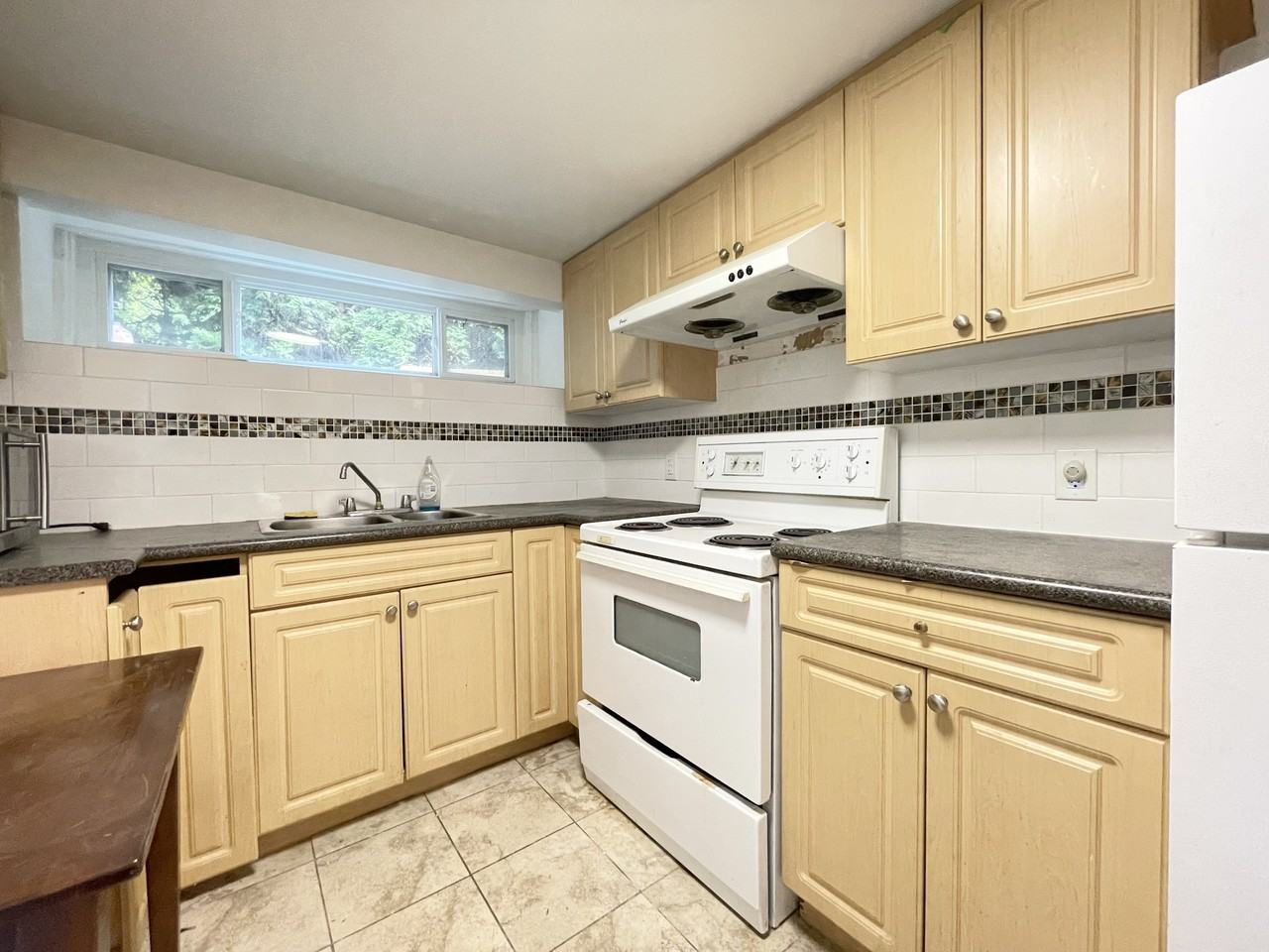 1686 Kamloops Street, Vancouver, BC V5K 3W4, CAN 2 unit Rentals Zumper