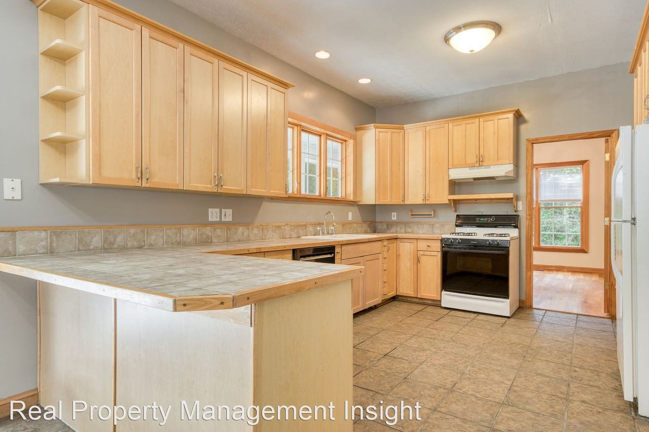 1305 Lawrence St - Photo 3 of 34
