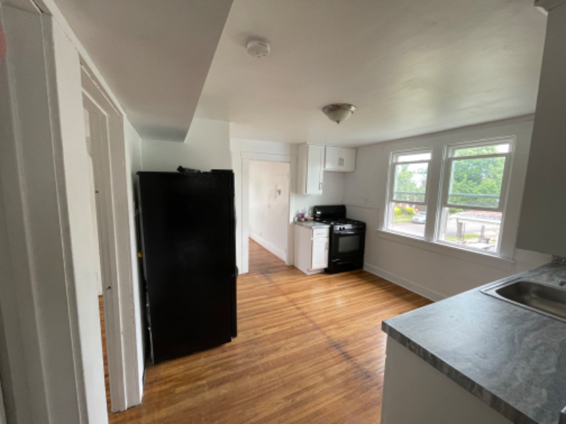 117 Barnard St - Photo 3 of 10