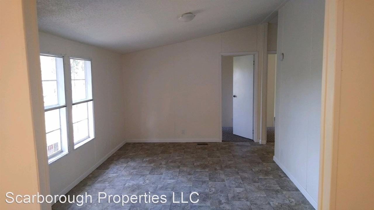 322 Oak Ridge Rd - Photo 3 of 8