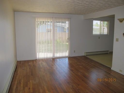 18912 NE Glisan St - Photo 2 of 20