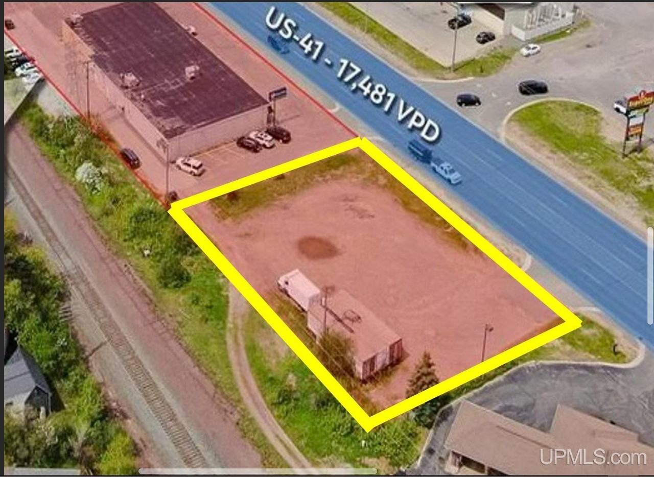 411 Us Highway 41 E - Photo 2 of 6