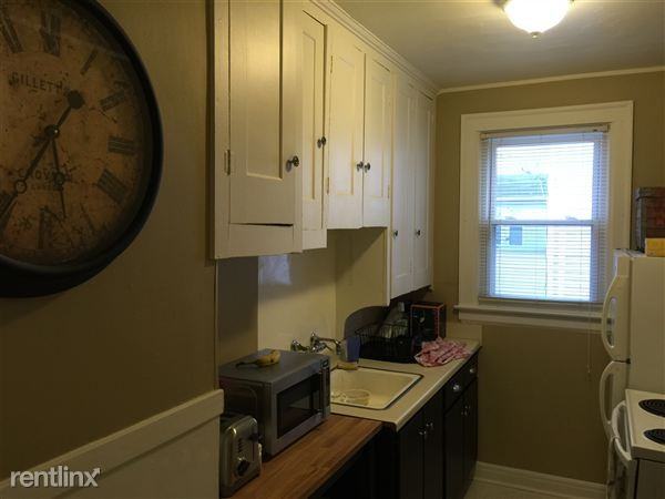 314 Virginia Ave Apt 2 - Photo 2 of 10