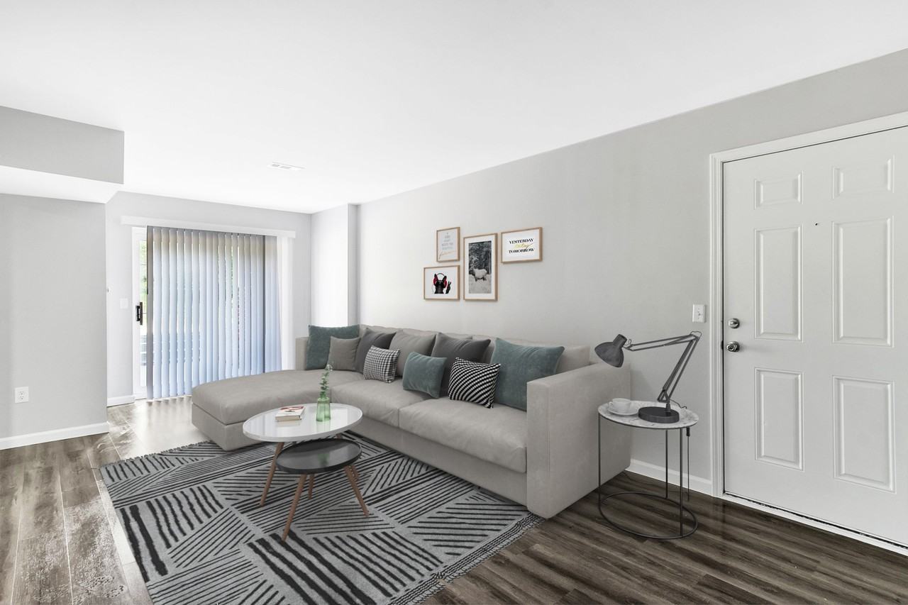 Auburn West - Photo 3 of 23