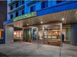 featured image of 1402 Regent St