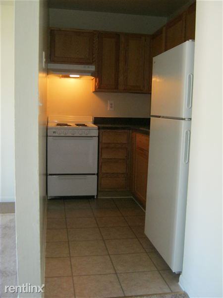 Bellmawr Manor Apartments - Photo 2 of 10