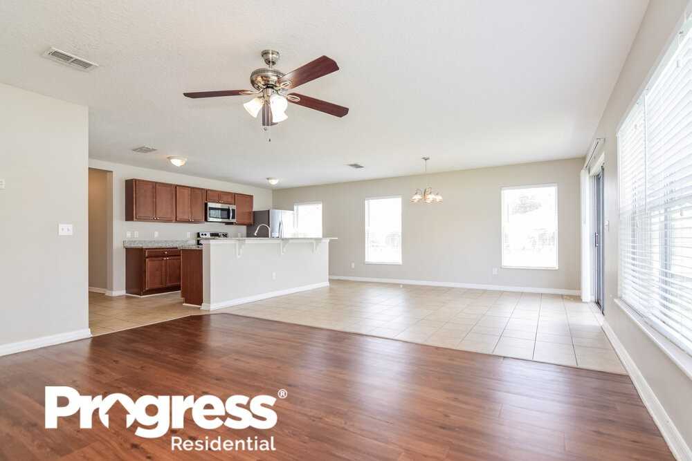 3202 Ogden Dr - Photo 3 of 16