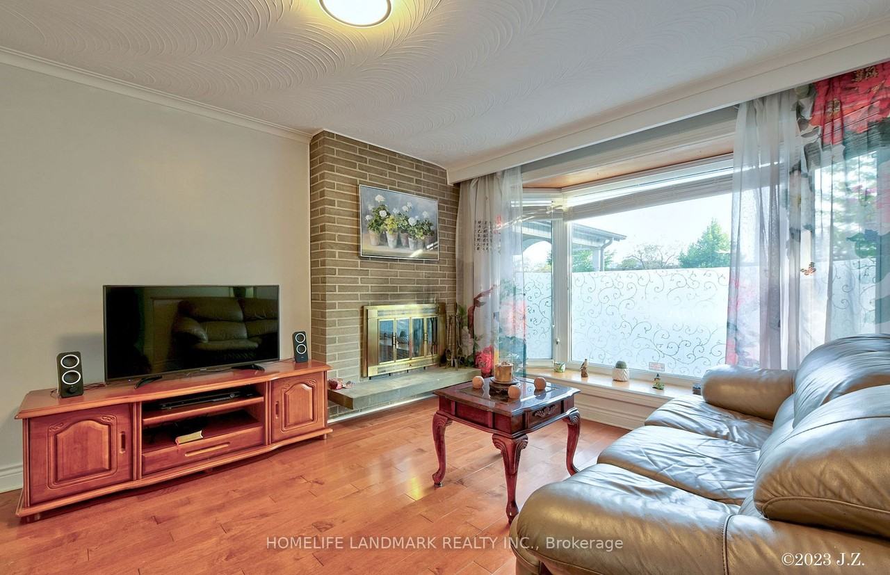 22 Ptarmigan Crescent - Photo 3 of 18
