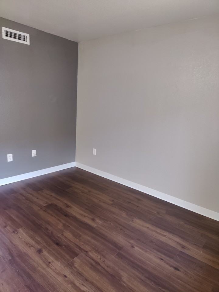 4340 Las Vegas Blvd N #112 - Photo 2 of 15
