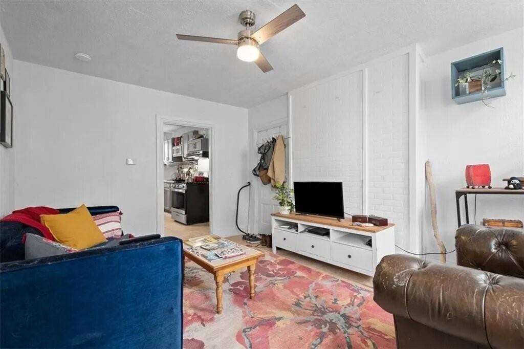 1813 Niggel St #1 - Photo 3 of 12