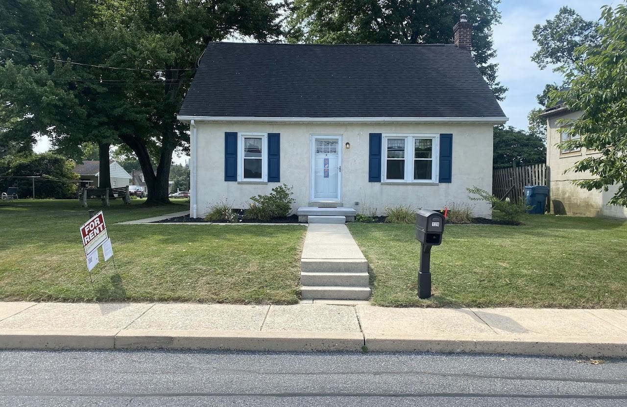 128 E Hoover St #NA - Photo 3 of 18