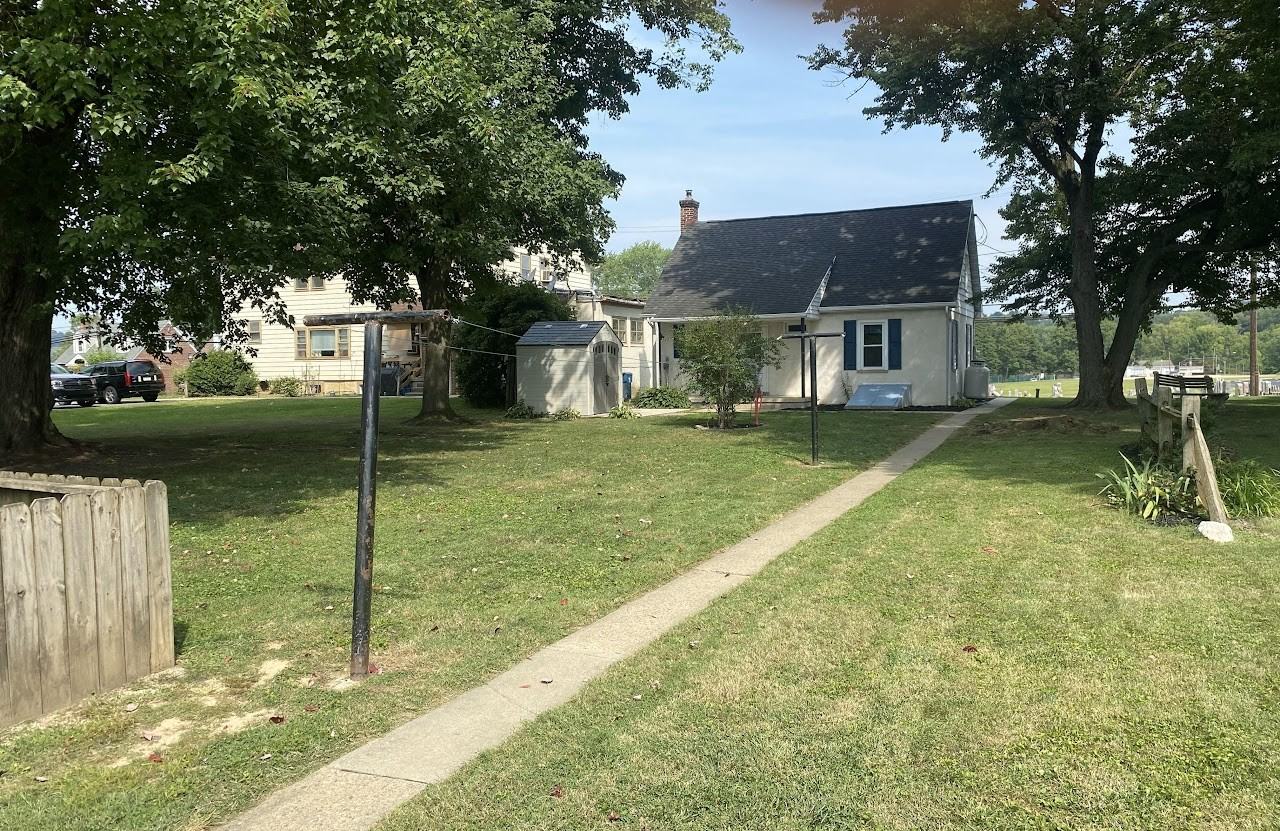 128 E Hoover St #NA - Photo 2 of 18