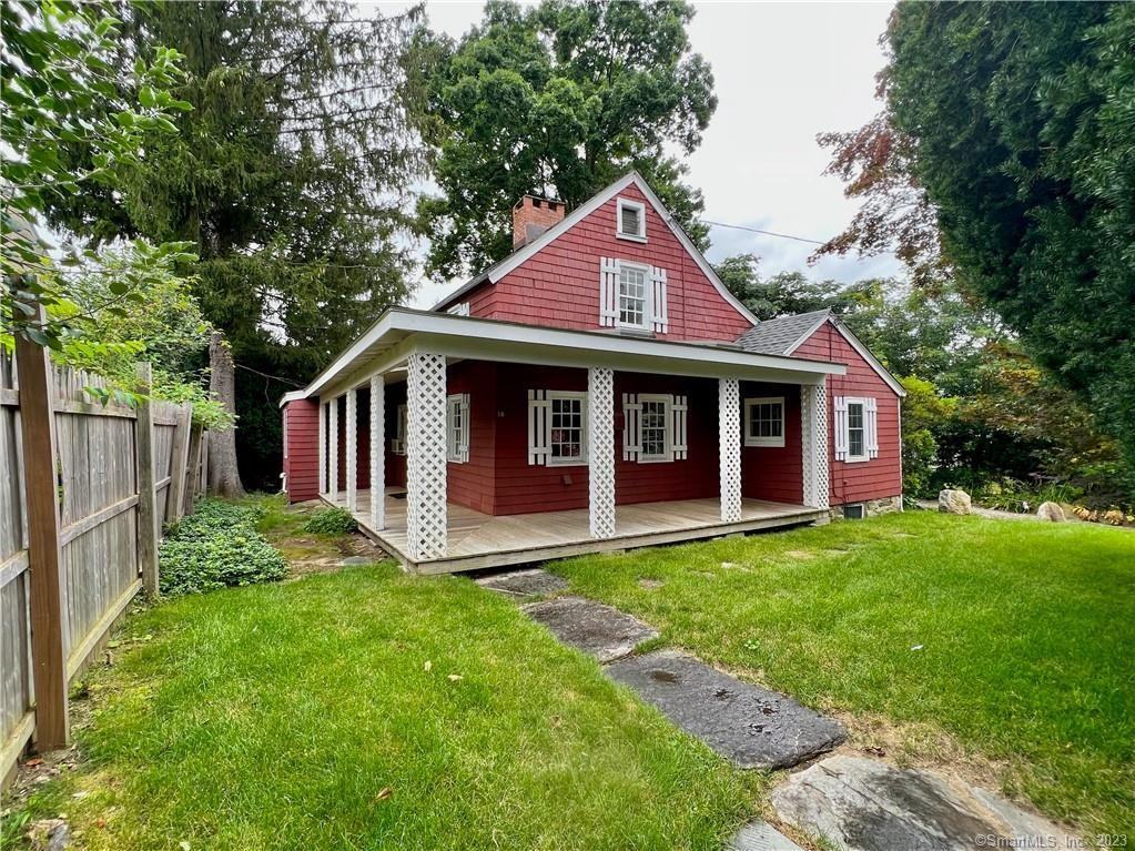 18 Oaklawn Ave, Stamford, CT 06905 3 Bedroom House for 3,000/month Zumper