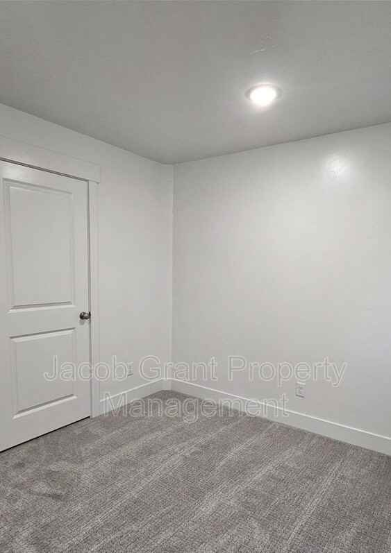 6133 N Freedom Rd #1 - Photo 6 of 12