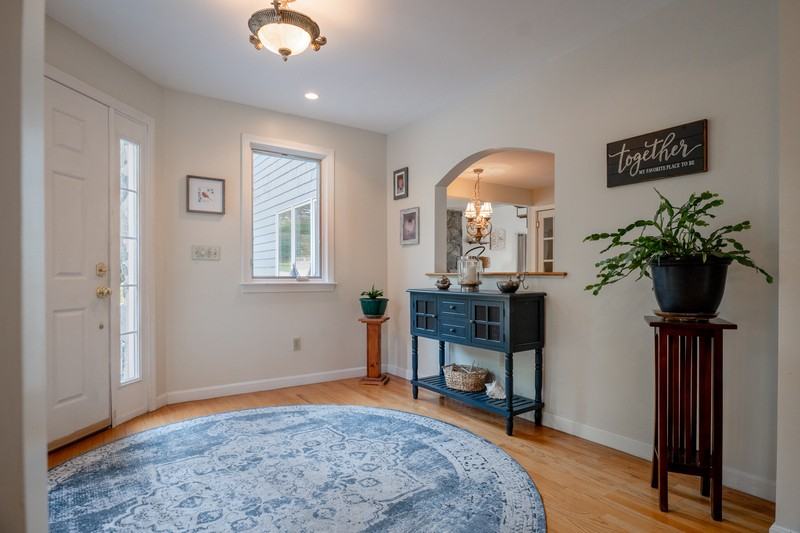 28 Salisbury St - Photo 3 of 29