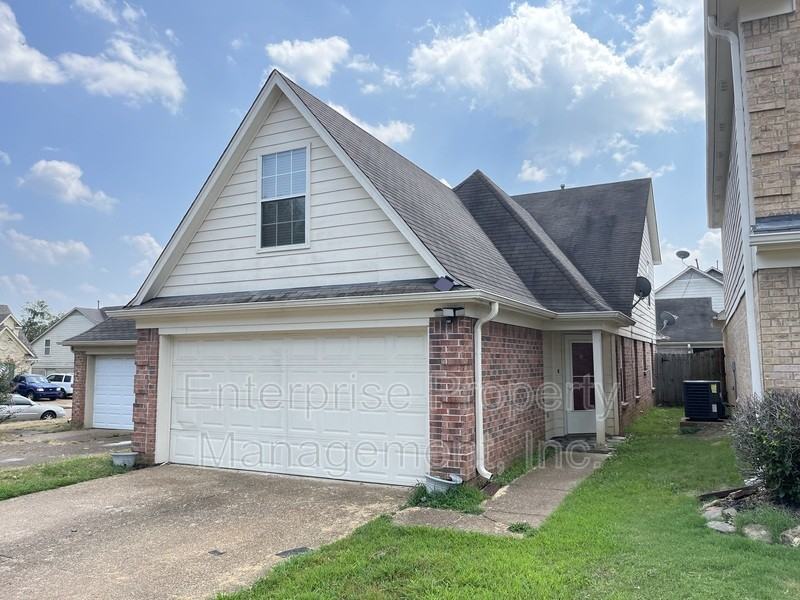 9221 Lazzini Cv - Photo 2 of 43