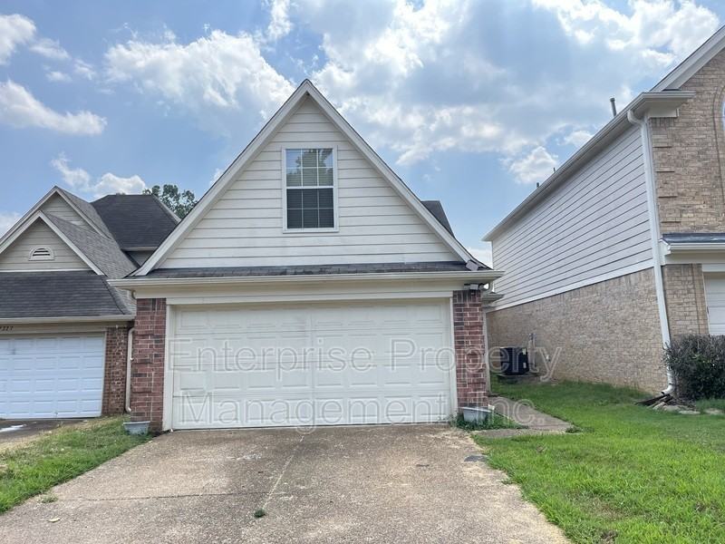 9221 Lazzini Cv - Photo 4 of 43