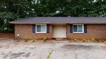 featured image of 14 Melissa Ct #B