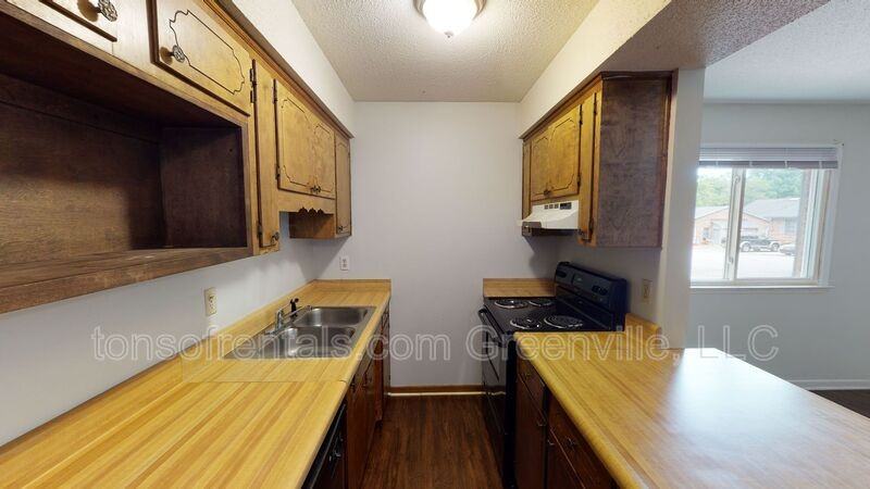 14 Melissa Ct #B - Photo 5 of 11